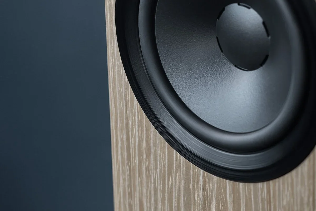 DynaudioFocus30 Blonde 02 1